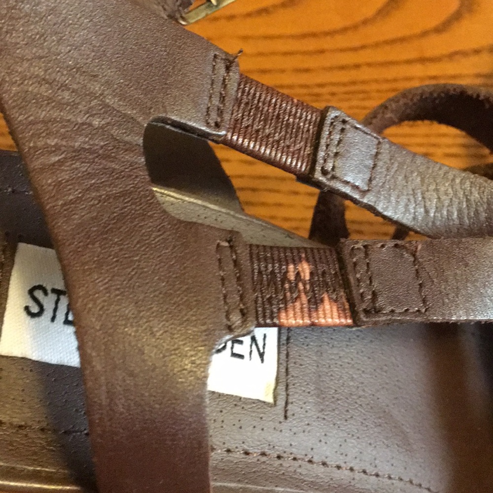 Sandals - Picture 4 of 5
